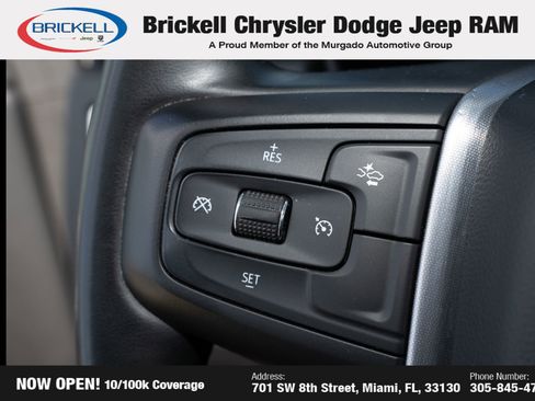 Used 2023 GMC Yukon SLT image 30