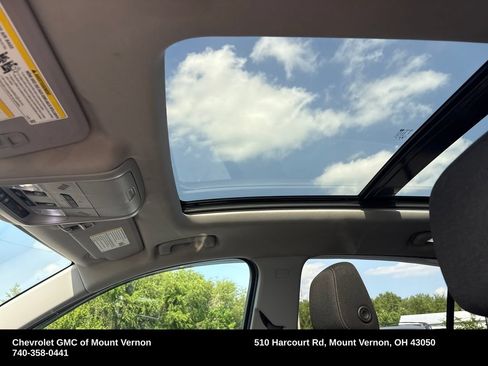 Used 2018 Chevrolet Equinox LT w/ Sun & Infotainment Package AWD/4WD image 25