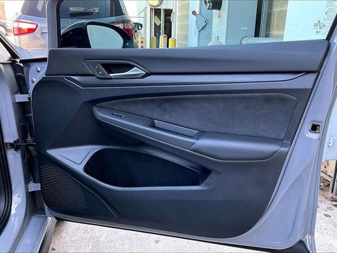 Used 2024 Volkswagen GTI SE w/ MDO Package image 25