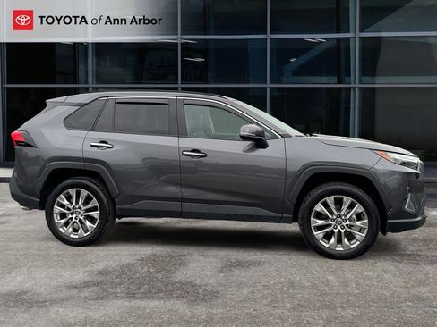 Used 2025 Toyota RAV4 Limited w/ Weather Package AWD/4WD image 13