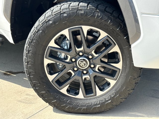 Used 2024 Toyota Tundra Limited w/ Power Package AWD/4WD image 2