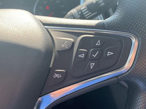 Used 2024 Chevrolet Equinox LS w/ LS Convenience Package FWD image 12