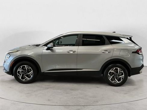 Used 2023 Kia Sportage LX AWD/4WD image 2