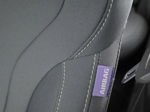 Used 2022 Hyundai Elantra SEL image 13