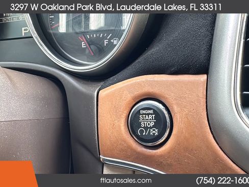 Used 2012 Jeep Grand Cherokee Overland w/ Mopar Chrome Edition Group image 70