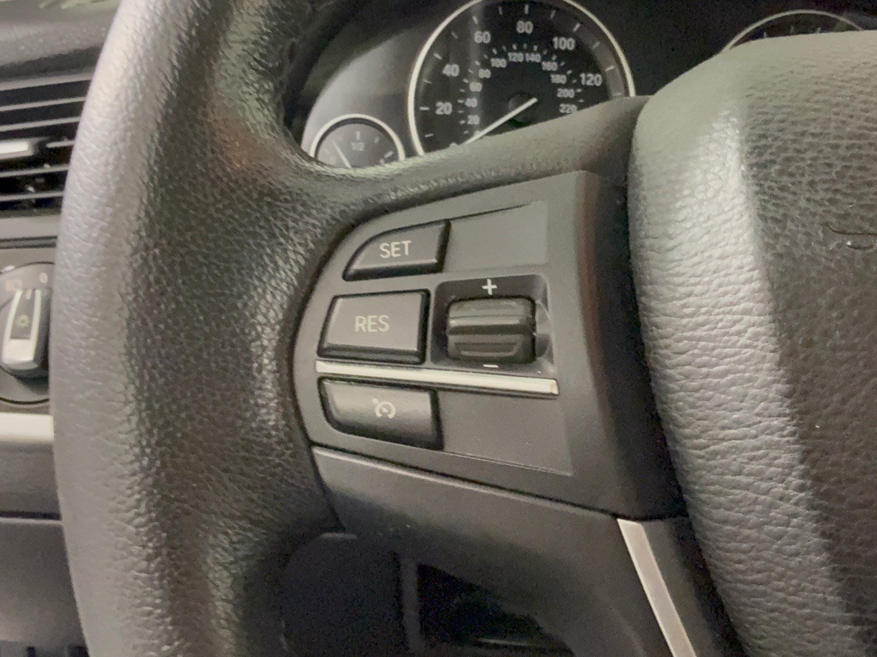 Used 2017 BMW X3 sDrive28i RWD image 18