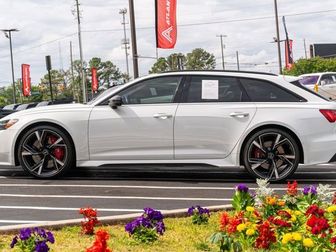 Used 2021 Audi RS 6 w/ Carbon Optic Package AWD/4WD image 24
