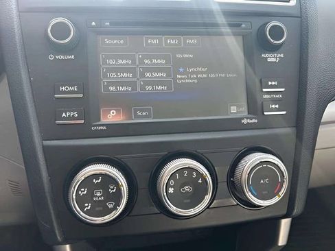 Used 2018 Subaru Forester 2.5i w/ Alloy Wheel Package image 10