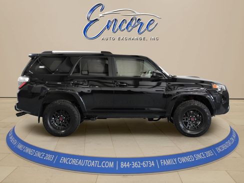 Used 2018 Toyota 4Runner TRD Pro AWD/4WD image 6