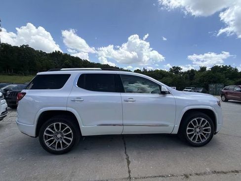 Used 2022 GMC Acadia Denali w/ Denali Technology Package AWD/4WD image 7