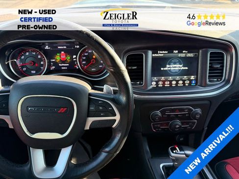 Used 2018 Dodge Charger R/T Scat Pack RWD image 10