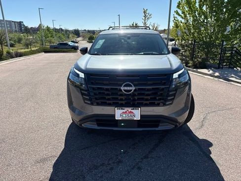 New 2026 Nissan Pathfinder Platinum AWD/4WD image 8