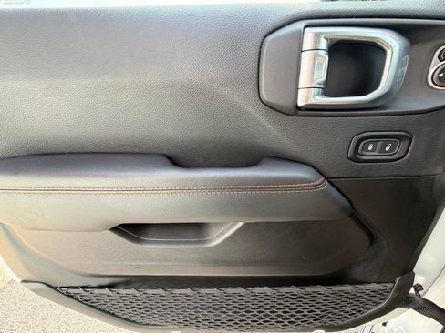 Used 2023 Jeep Gladiator Mojave w/ Safety Group AWD/4WD image 31