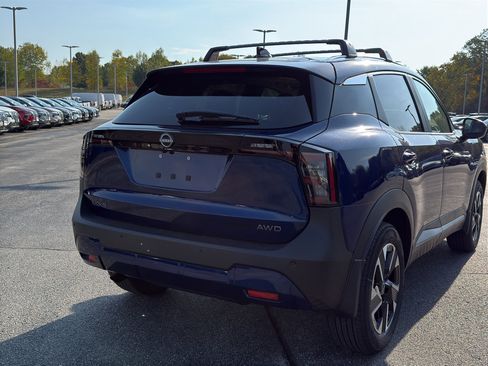 New 2026 Nissan Kicks SV w/ SV Premium Package image 5