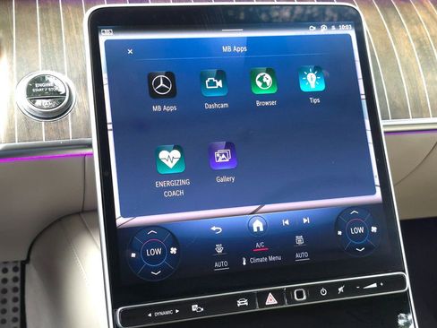 Used 2021 Mercedes-Benz S 580 4MATIC Sedan w/ AMG Line image 43