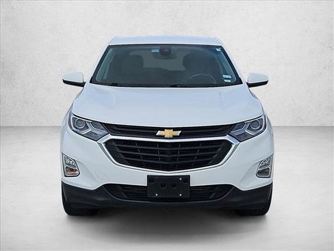 Used 2021 Chevrolet Equinox LT image 2