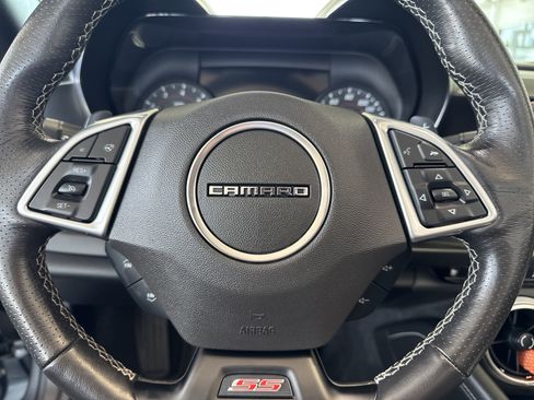 Certified 2020 Chevrolet Camaro SS image 21