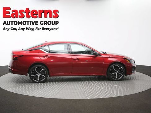 Used 2023 Nissan Altima 2.5 SR w/ SR Premium Package AWD/4WD image 45