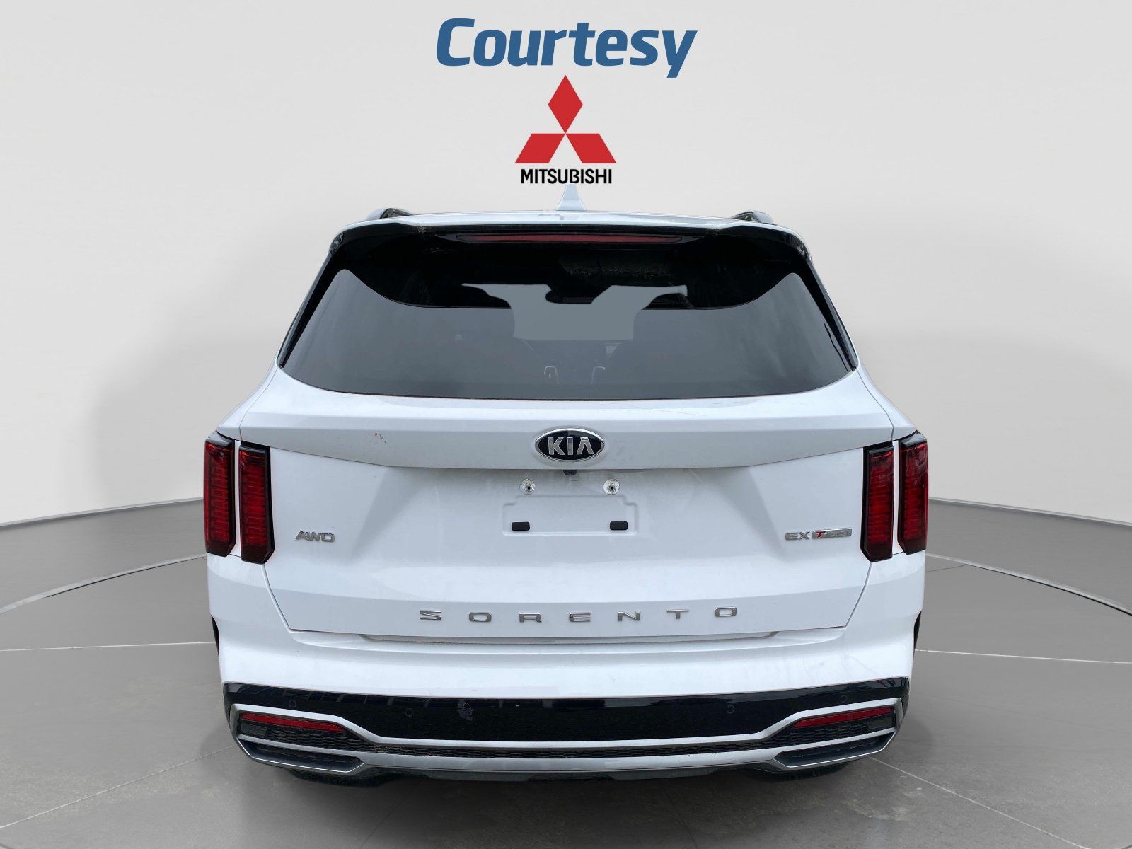 Used 2021 Kia Sorento EX w/ Panoramic Sunroof Package AWD/4WD image 4