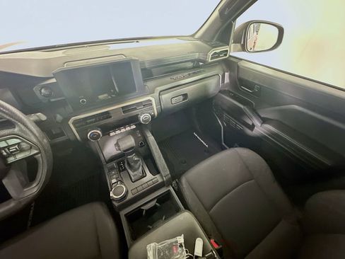 Used 2025 Toyota Tacoma SR image 11