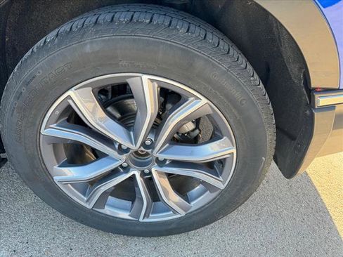 Used 2020 Honda CR-V Touring image 7