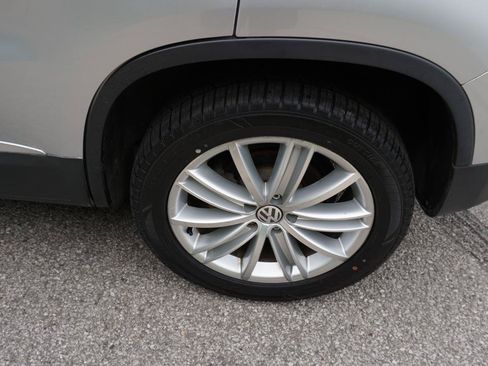 Used 2016 Volkswagen Tiguan SE FWD image 10