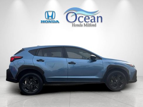 Used 2024 Subaru Crosstrek 2.0i AWD/4WD image 2