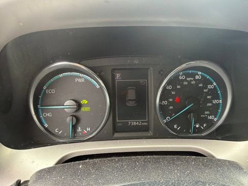 Used 2016 Toyota RAV4 XLE AWD/4WD image 6