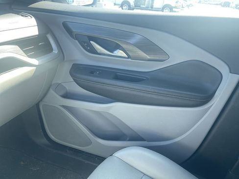 Used 2022 GMC Terrain SLT image 19