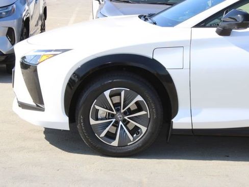 Certified 2023 Lexus RZ 450e Premium w/ Technology Package AWD/4WD image 4
