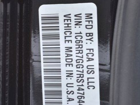 Used 2024 RAM 1500 Classic SLT image 14