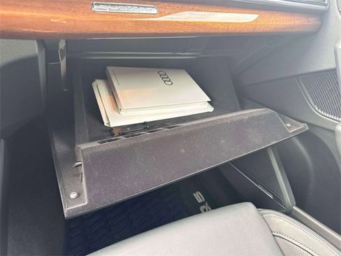 Used 2023 Audi Q5 2.0T Prestige w/ Prestige Package image 41