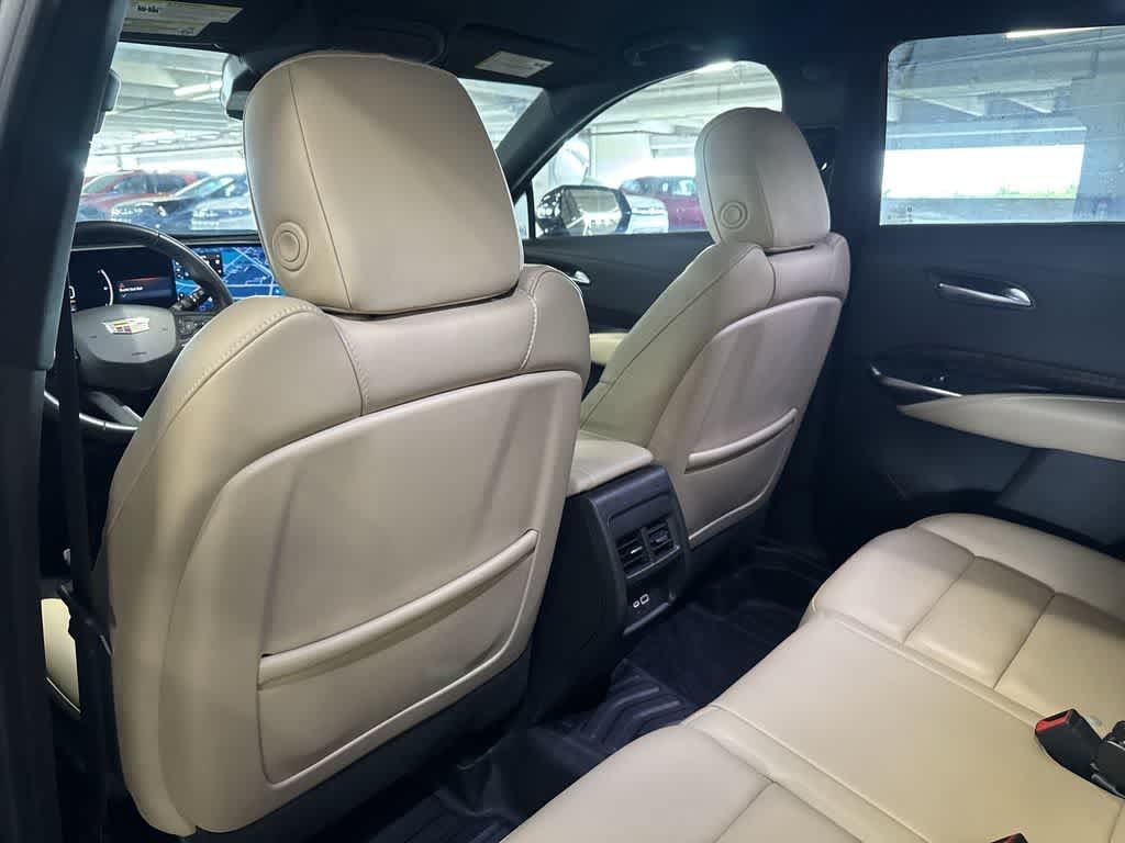 Used 2024 Cadillac XT4 Premium Luxury FWD image 22