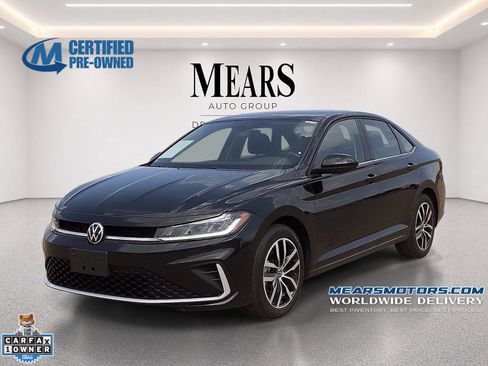 Used 2025 Volkswagen Jetta SE FWD image 1