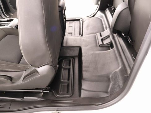 Used 2022 Chevrolet Colorado LT w/ Fleet Safety Package image 11