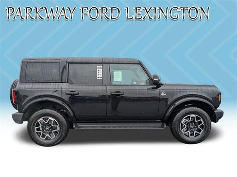 New 2025 Ford Bronco Outer Banks image 4