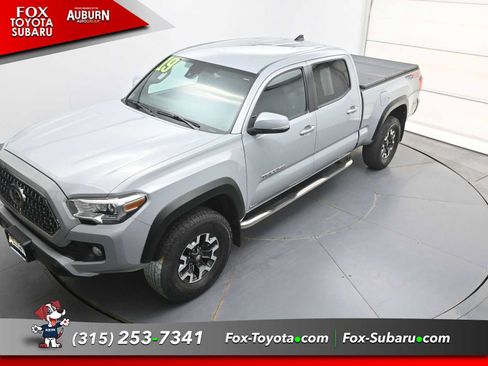 Used 2019 Toyota Tacoma TRD Off-Road w/ Technology Package AWD/4WD image 32