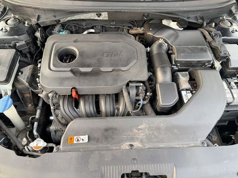 Used 2017 Hyundai Sonata SE w/ Cargo Package image 19