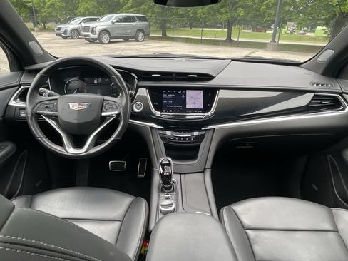Used 2022 Cadillac XT6 Sport AWD/4WD image 10