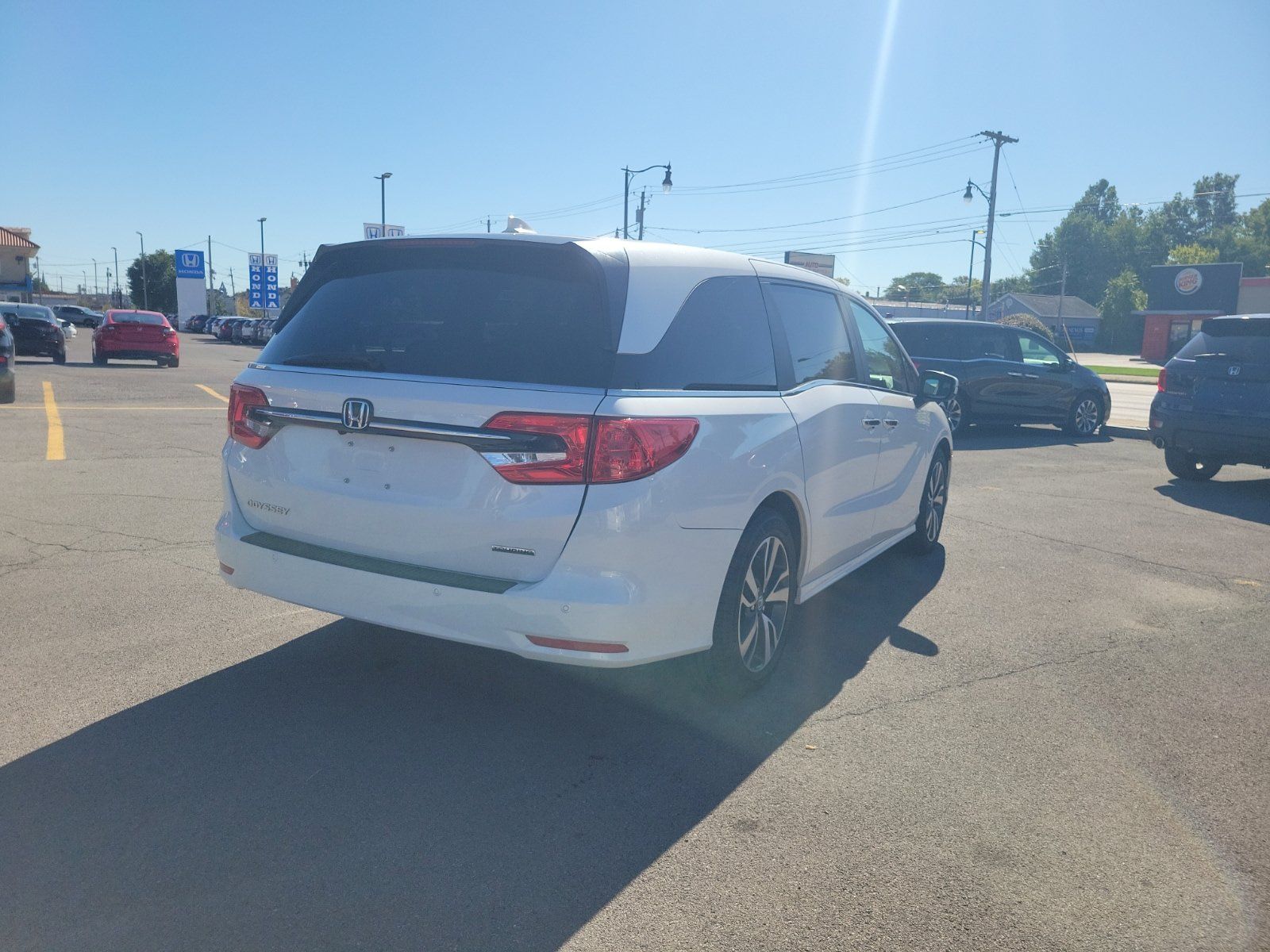 Used 2023 Honda Odyssey Touring image 5