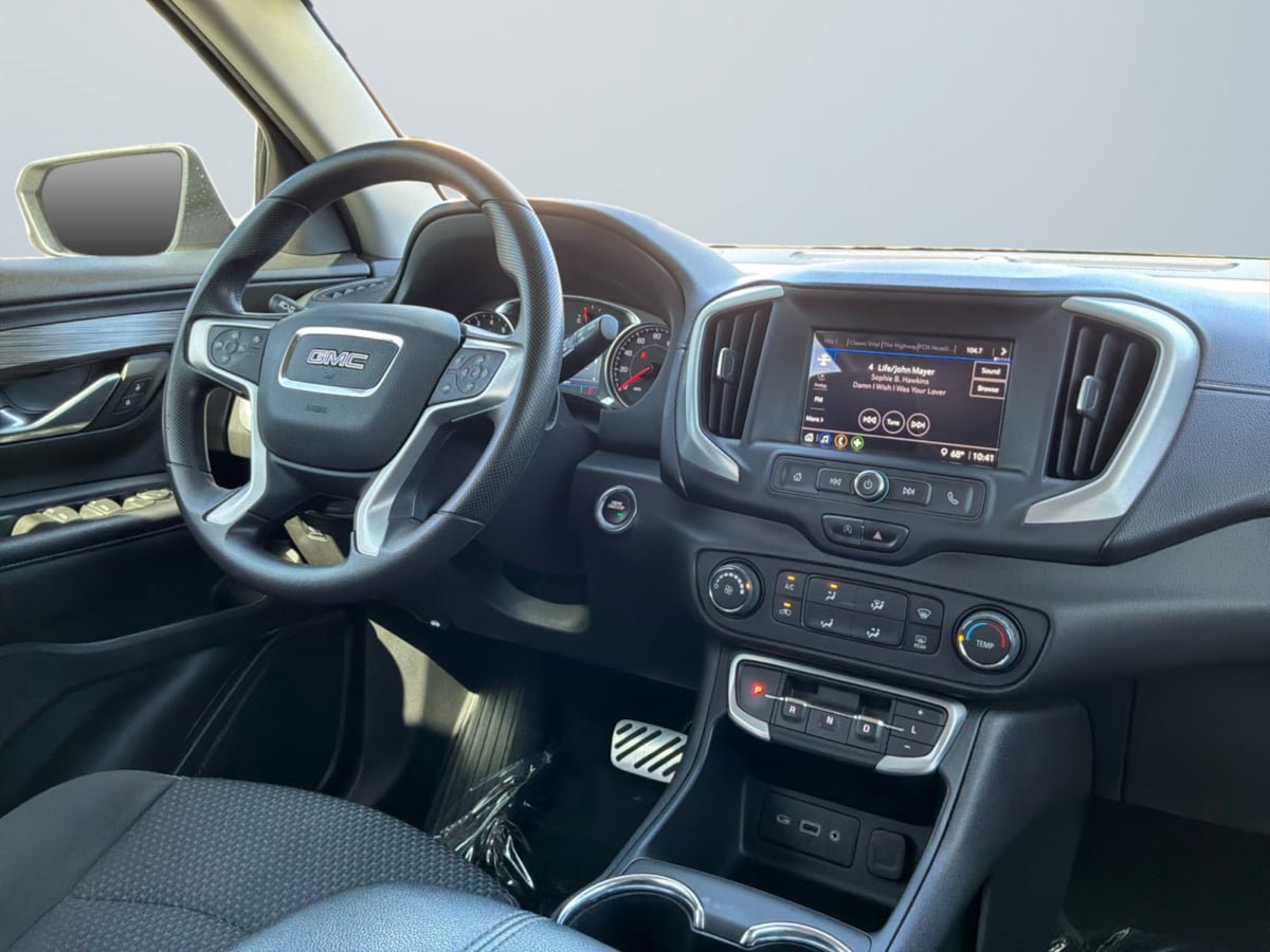 Used 2022 GMC Terrain SLE FWD image 14