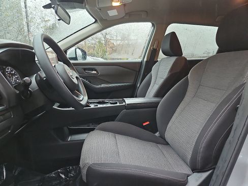 Certified 2023 Nissan Rogue SV image 13