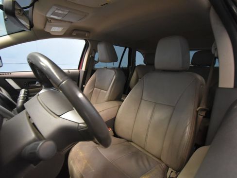 Used 2011 Ford Edge Limited FWD image 25