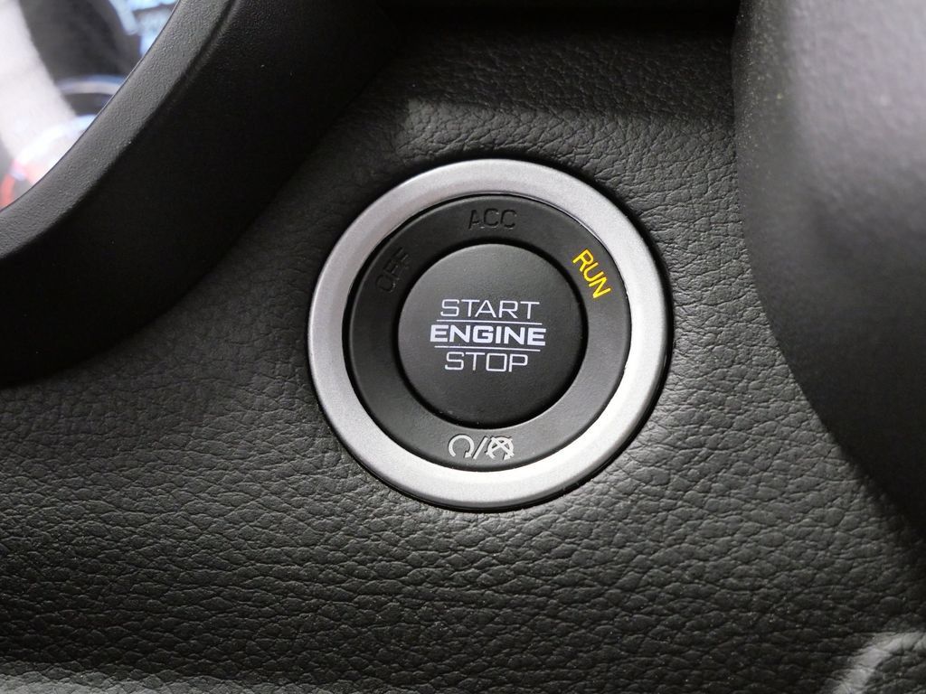 Used 2023 RAM 1500 Laramie AWD/4WD image 29