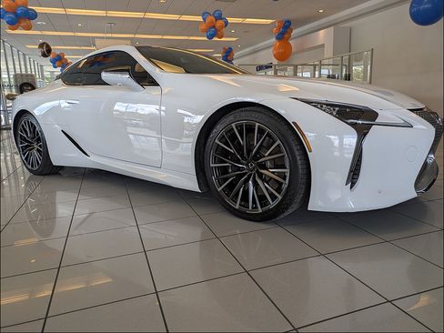 Used 2025 Lexus LC 500 Coupe w/ Dynamic Handling Package RWD image 3