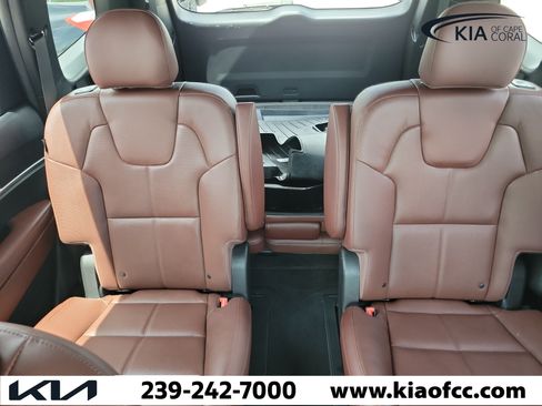 Certified 2023 Kia Telluride EX w/ EX Captain's Chair Package AWD/4WD image 31