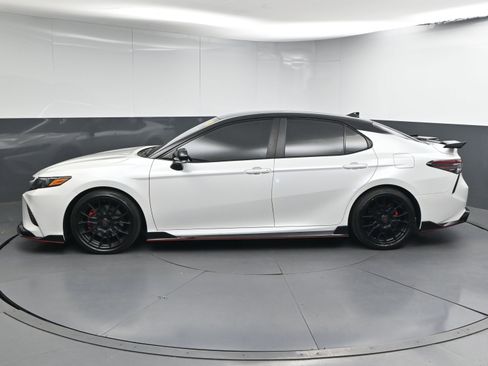 Used 2021 Toyota Camry TRD w/ TRD Package w/JBL Audio image 5