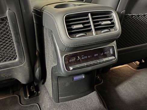 Certified 2025 Mercedes-Benz GLS 450 4MATIC image 29