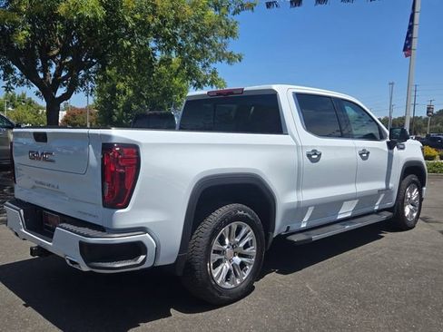 New 2026 GMC Sierra 1500 Denali w/ Technology Package AWD/4WD image 4