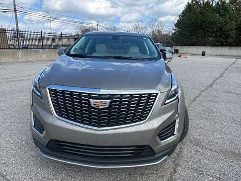 Certified 2023 Cadillac XT5 Premium Luxury AWD/4WD image 3